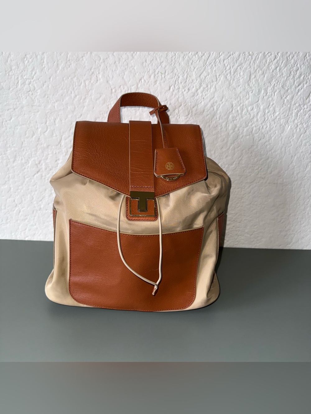 Tory Burch Penn Backpack Tan Nylon Brown PU Leather Pockets Handbag Purse